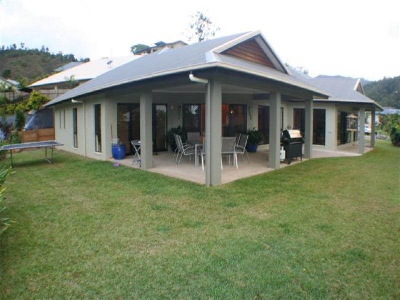 8-10 Brockhurst Close, Redlynch QLD 4870