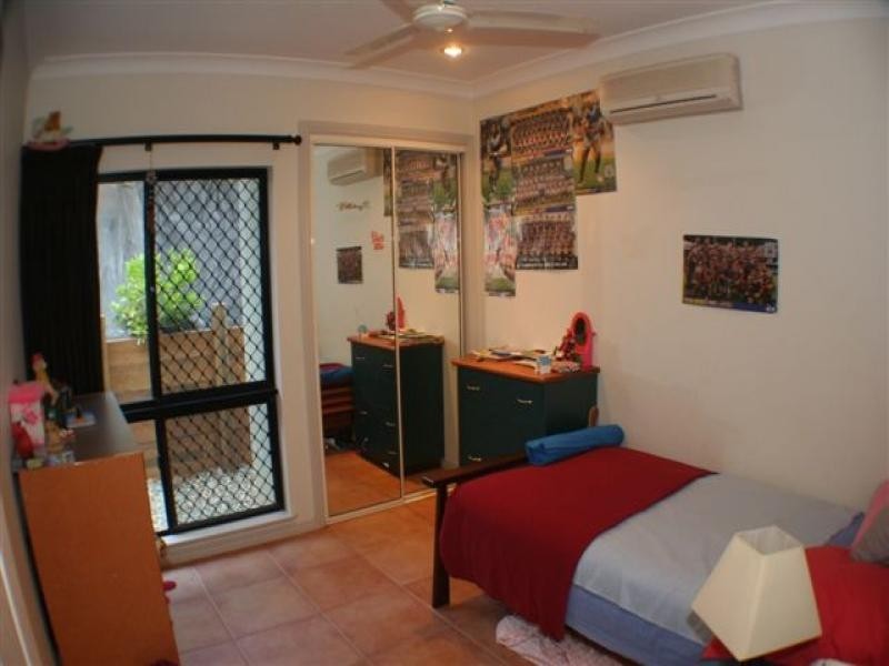 8-10 Brockhurst Close, Redlynch QLD 4870