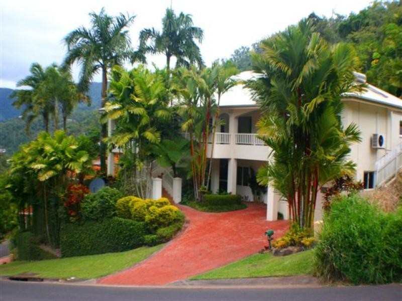 73 Summerhill Drive, Mooroobool QLD 4870