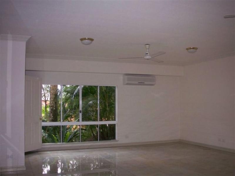 73 Summerhill Drive, Mooroobool QLD 4870