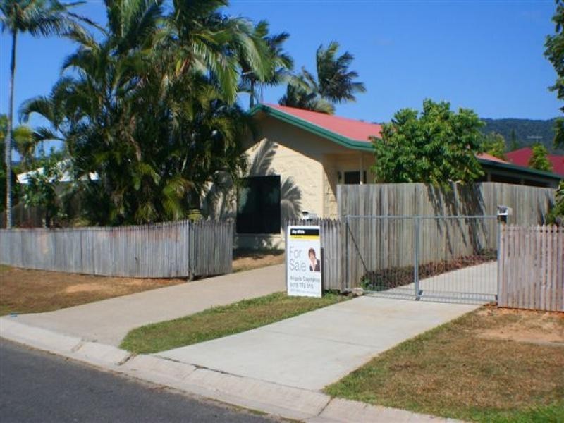 7 Sidlaw Street, Smithfield QLD 4878