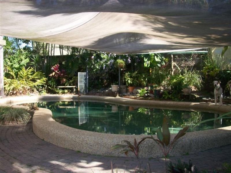 5 Miles Street, Manoora QLD 4870