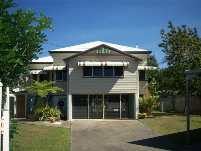 5 Miles Street, Manoora QLD 4870