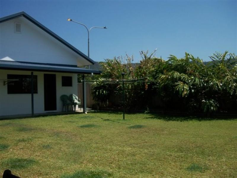 32 Arkendeith Drive, Edmonton QLD 4869
