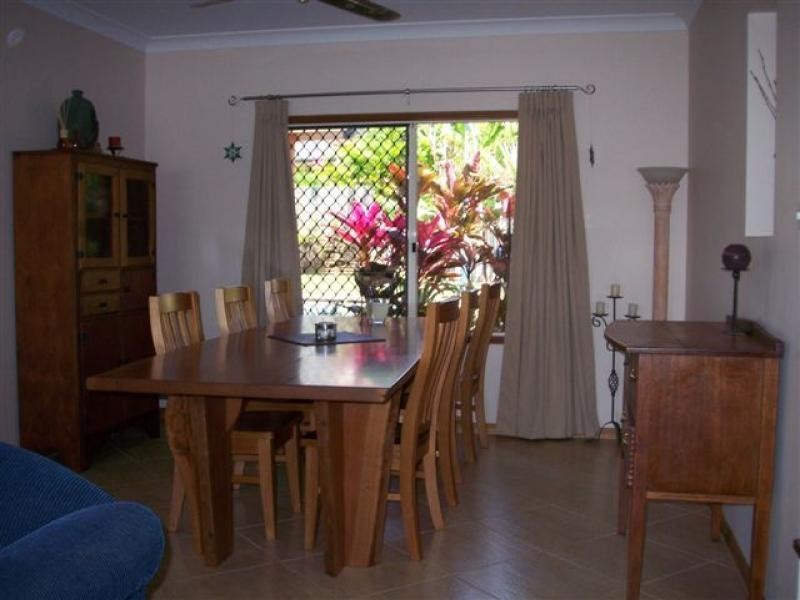 32 Chapel Close, Brinsmead QLD 4870