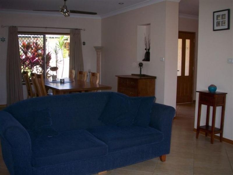 32 Chapel Close, Brinsmead QLD 4870