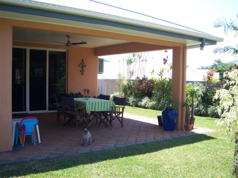 32 Chapel Close, Brinsmead QLD 4870