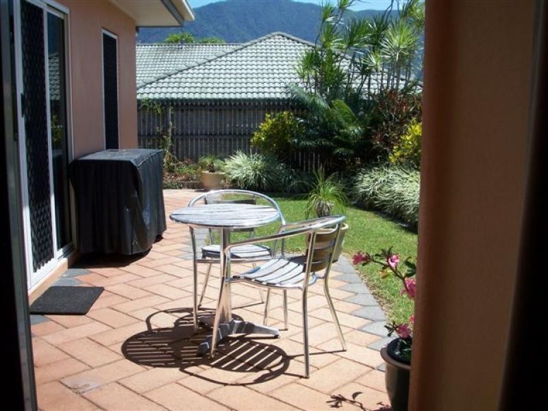 32 Chapel Close, Brinsmead QLD 4870