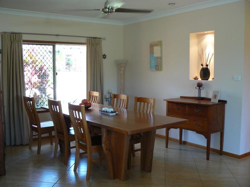 32 Chapel Close, Brinsmead QLD 4870