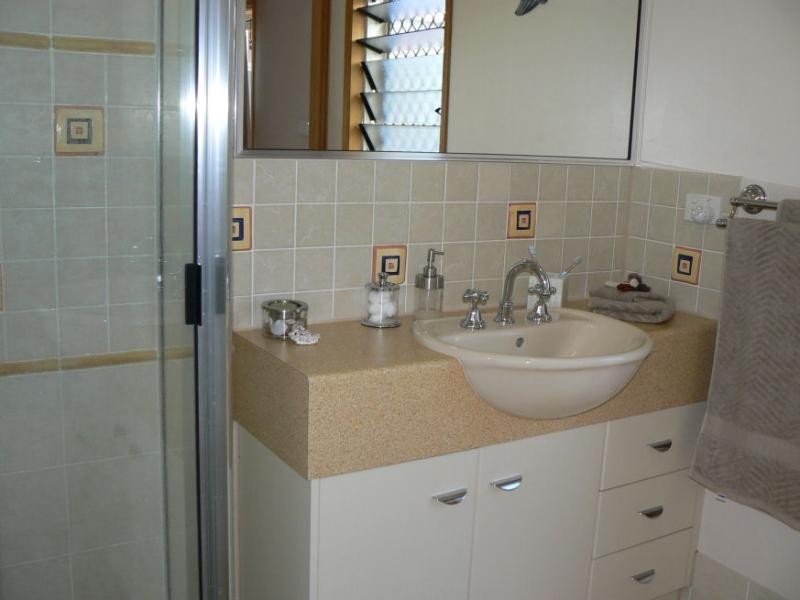 32 Chapel Close, Brinsmead QLD 4870