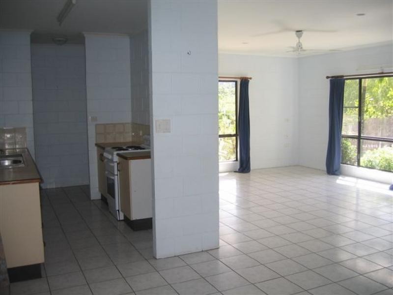 6 Delaney Close, Kanimbla QLD 4870