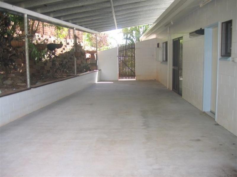 6 Delaney Close, Kanimbla QLD 4870