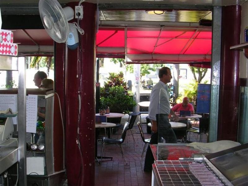 83 Esplanade, Cairns QLD 4870