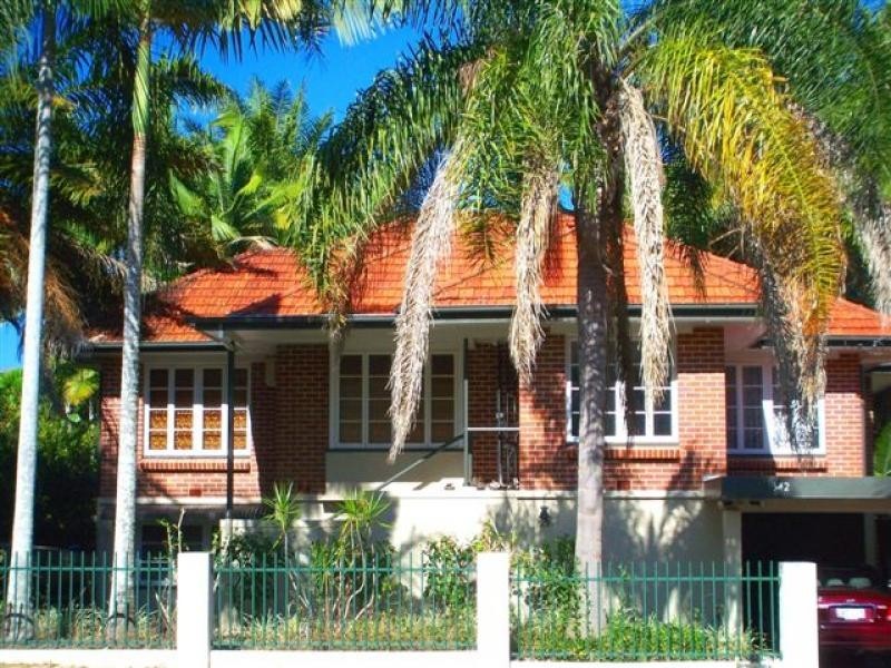 342 Pease Street, Edge Hill QLD 4870