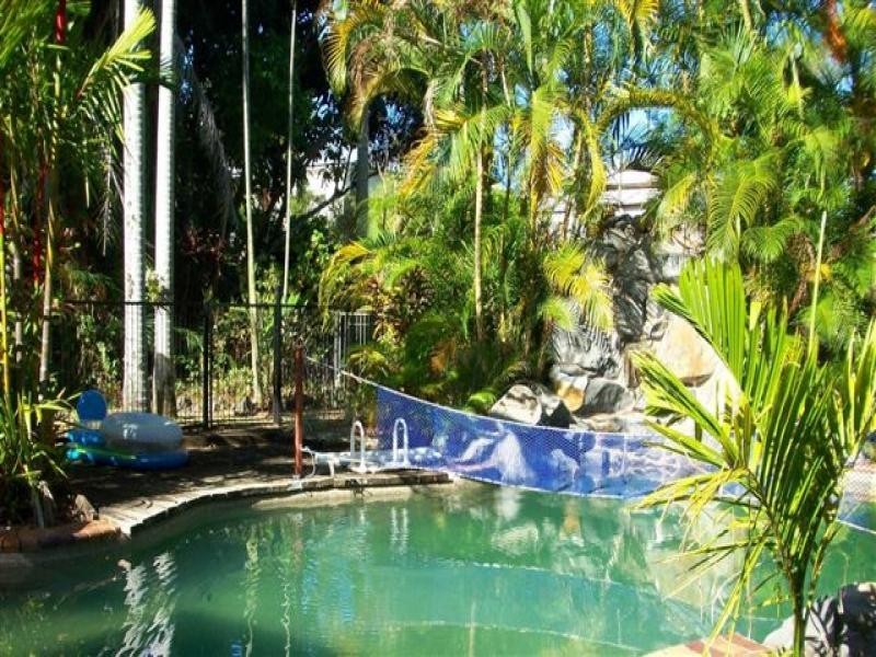 342 Pease Street, Edge Hill QLD 4870