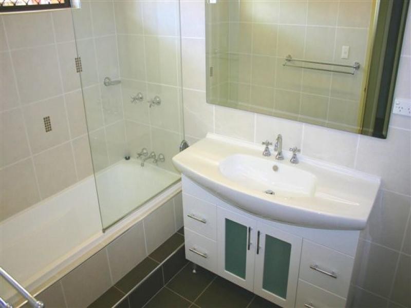 26 Stirling Street, Whitfield QLD 4870