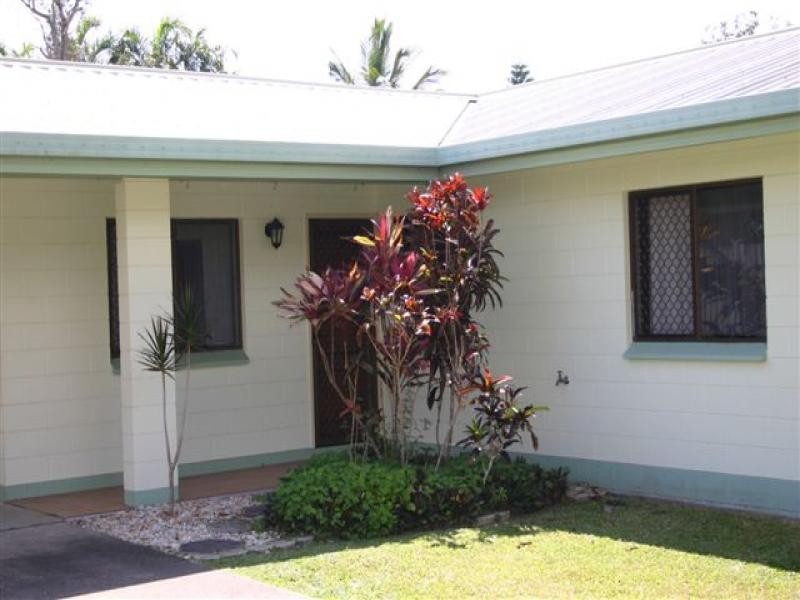 26 Stirling Street, Whitfield QLD 4870