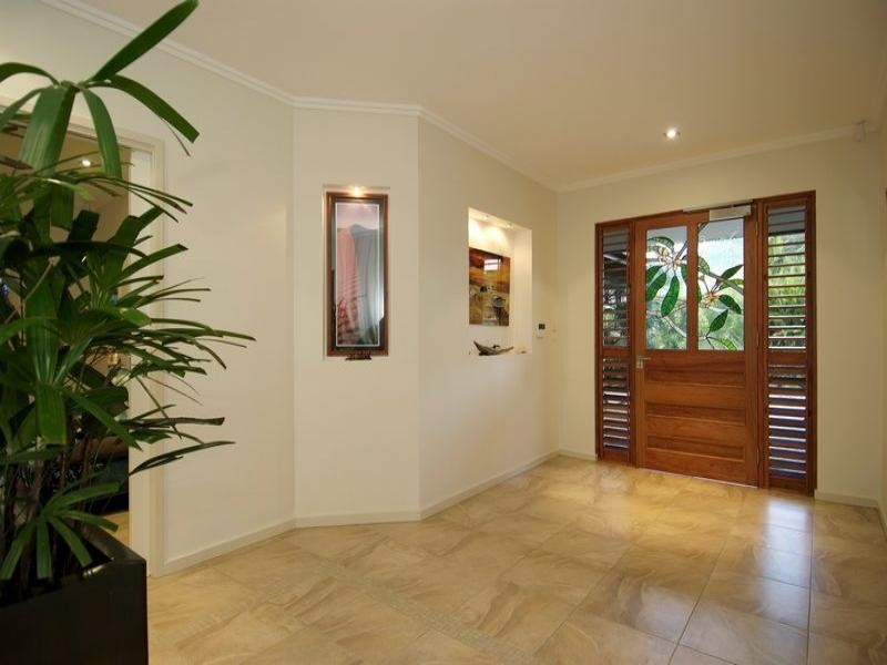 7 Brady Close, Brinsmead QLD 4870
