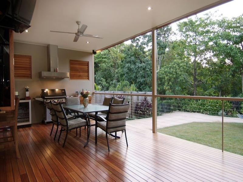 7 Brady Close, Brinsmead QLD 4870