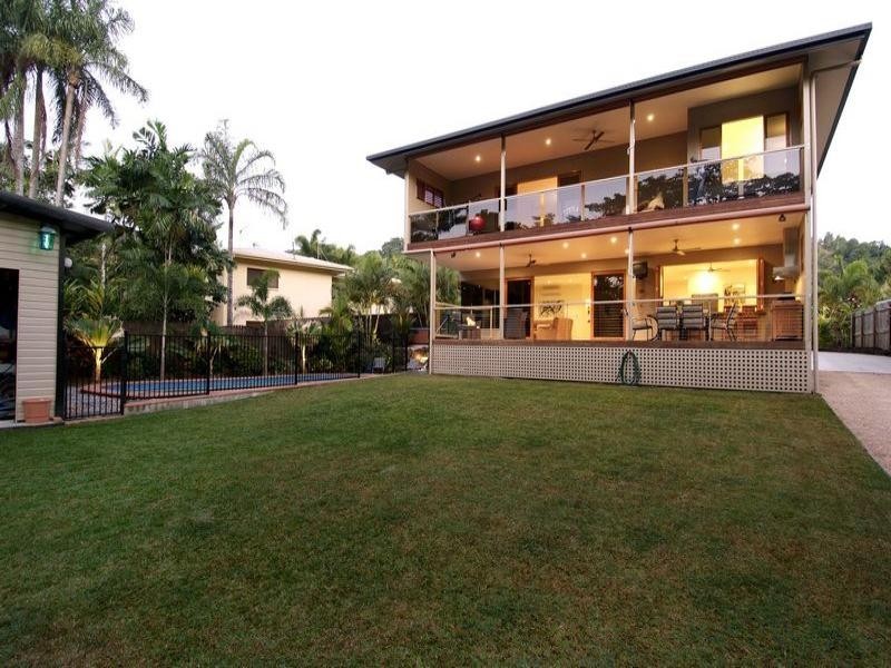 7 Brady Close, Brinsmead QLD 4870