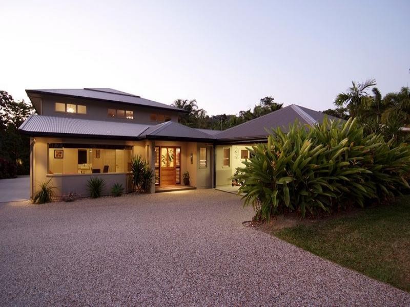 7 Brady Close, Brinsmead QLD 4870