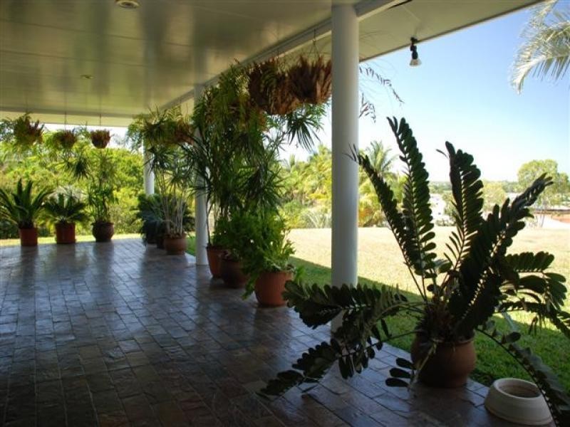 126 Harvey Road, Redlynch QLD 4870