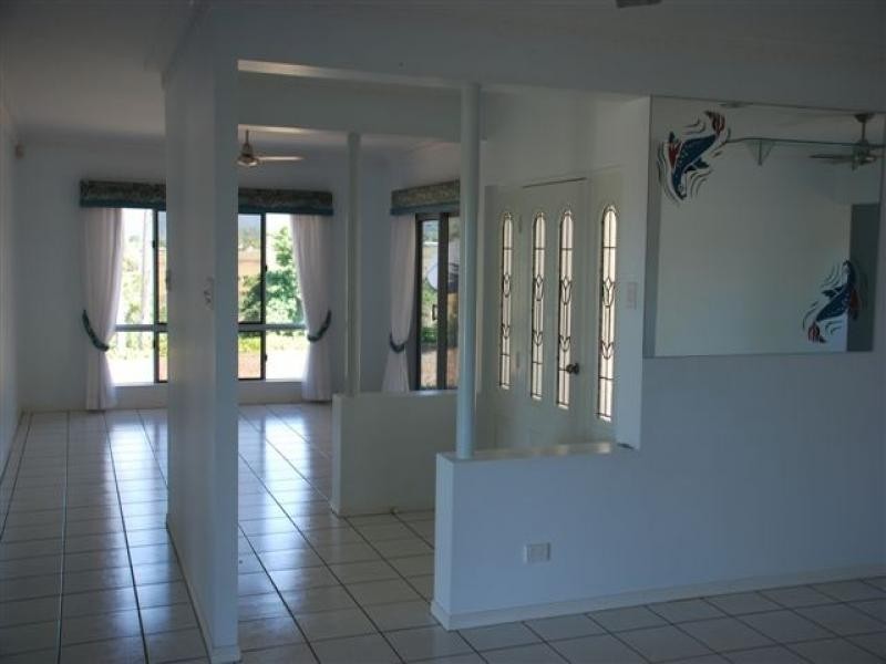 126 Harvey Road, Redlynch QLD 4870