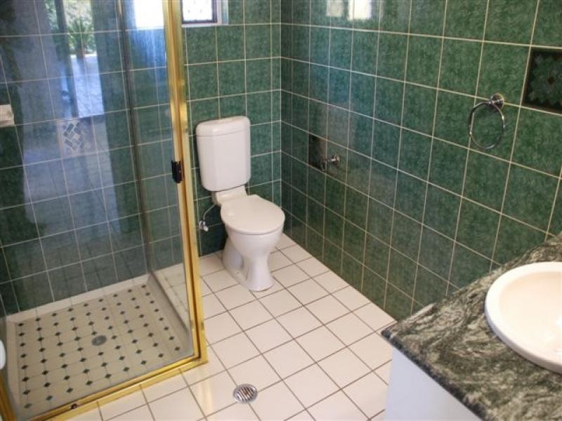 126 Harvey Road, Redlynch QLD 4870