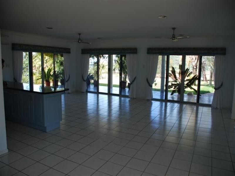 126 Harvey Road, Redlynch QLD 4870