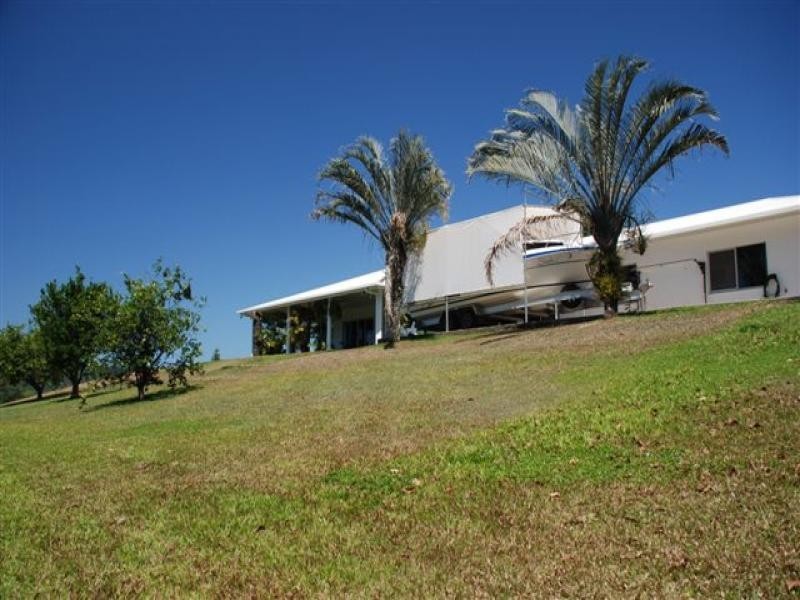 126 Harvey Road, Redlynch QLD 4870