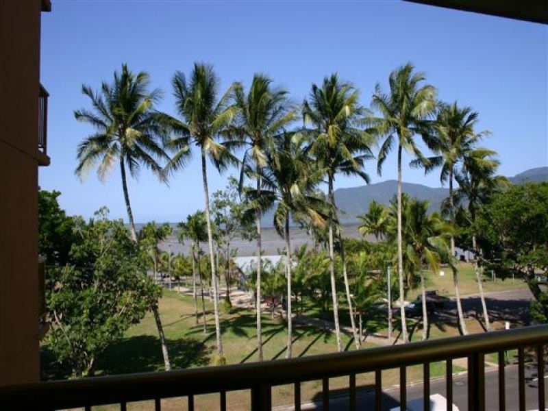 19/249 Esplanade, Cairns North QLD 4870
