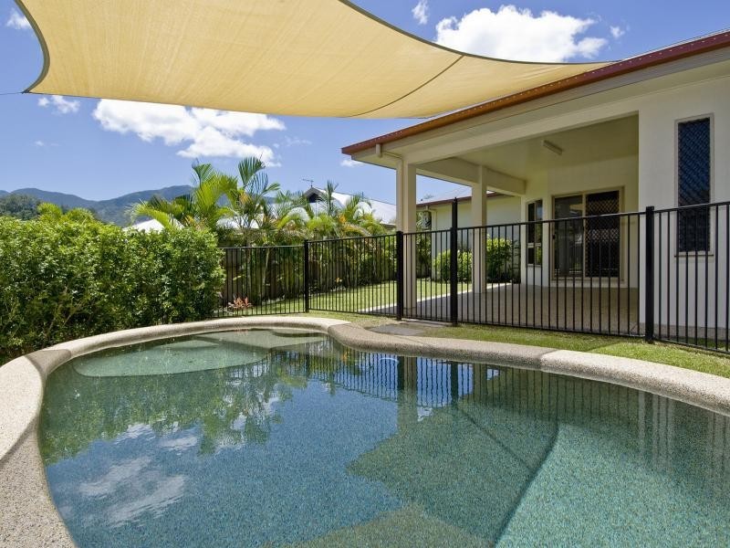 35 Greenock Way, Brinsmead QLD 4870
