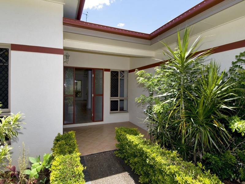 35 Greenock Way, Brinsmead QLD 4870