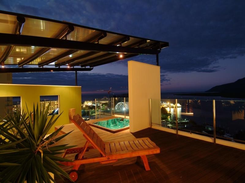 1401/3 Abbott Street, Cairns QLD 4870