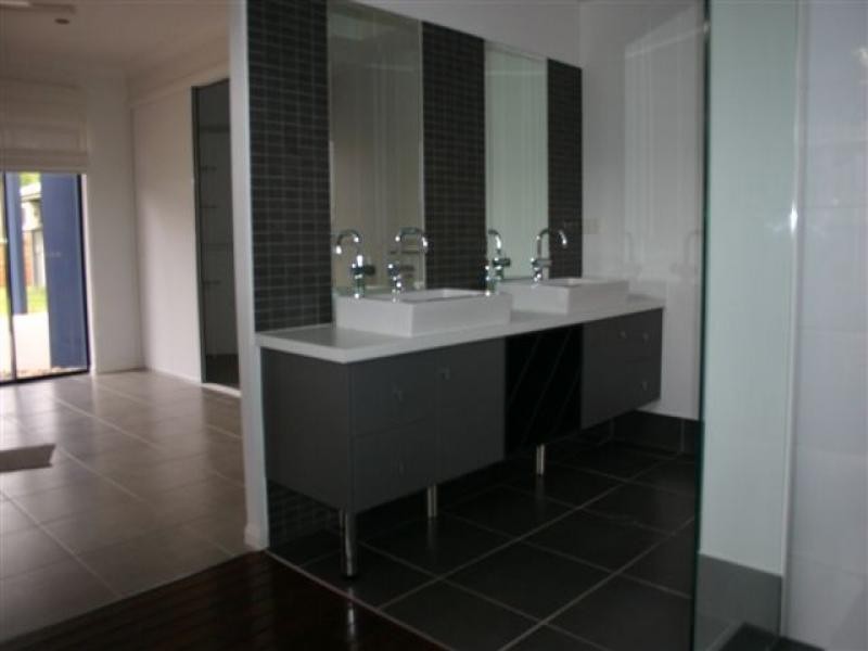 1 Pollock Close, Bentley Park QLD 4869