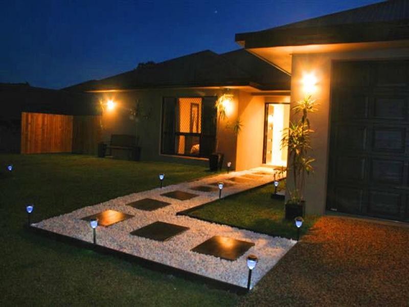 34 Regent Avenue, Redlynch QLD 4870