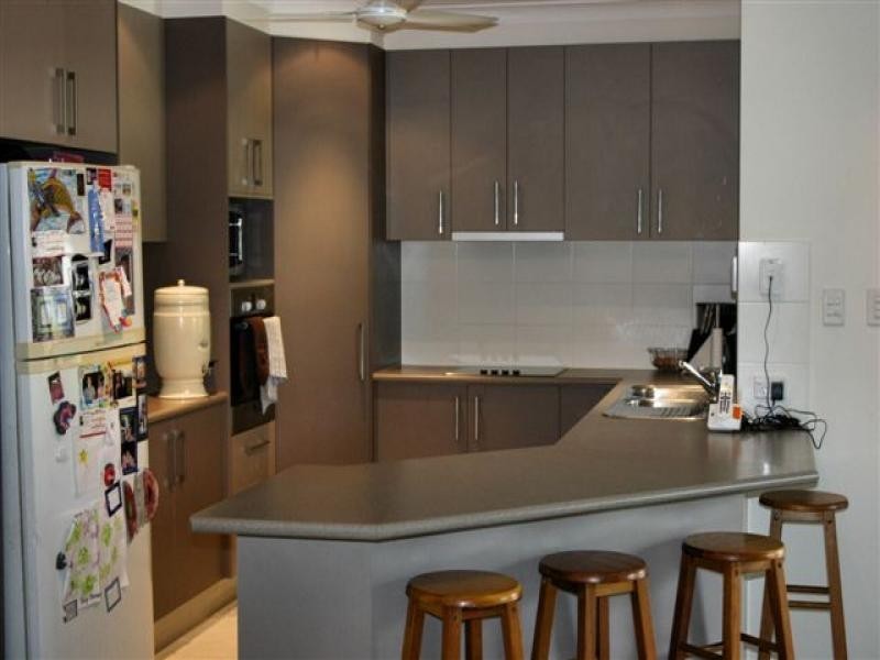 34 Regent Avenue, Redlynch QLD 4870