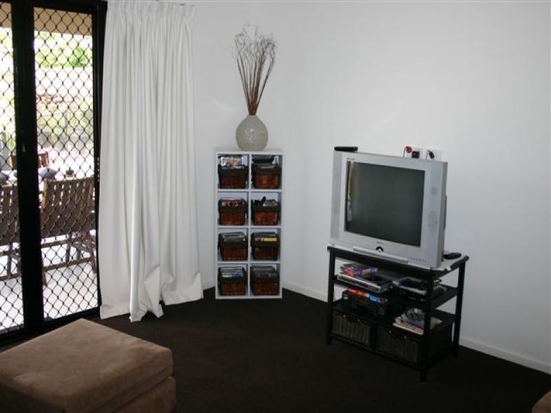 34 Regent Avenue, Redlynch QLD 4870