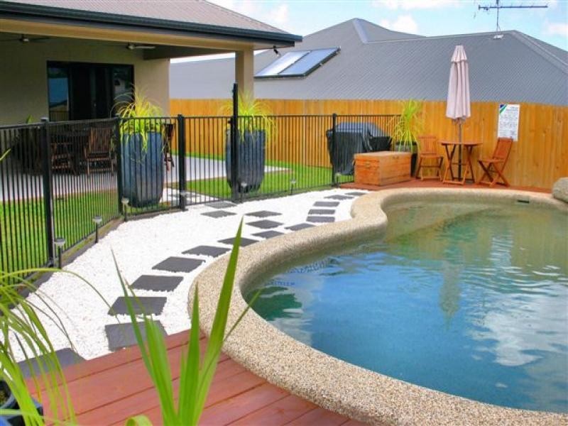 34 Regent Avenue, Redlynch QLD 4870