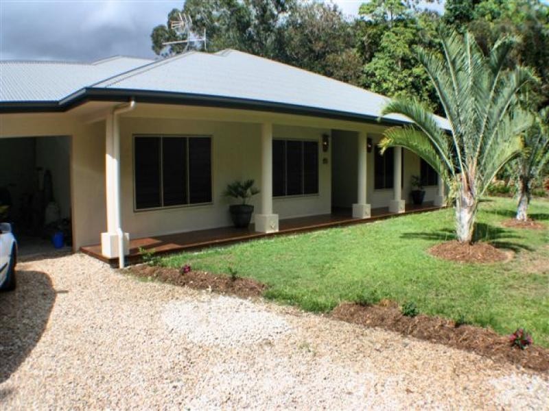 1 Thrush Terrace, Clifton Beach QLD 4879