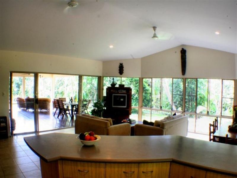 1 Thrush Terrace, Clifton Beach QLD 4879