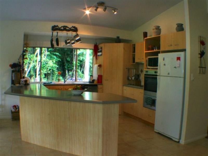 1 Thrush Terrace, Clifton Beach QLD 4879