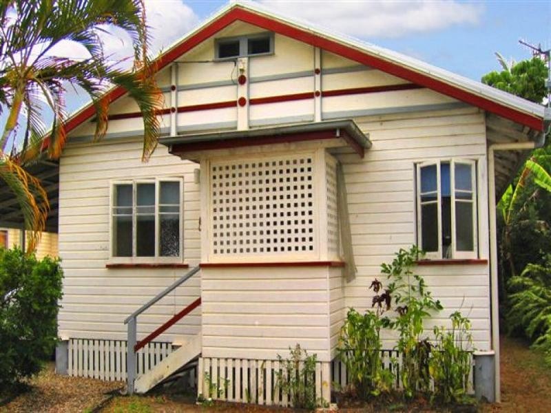 347 McLeod Street, Cairns North QLD 4870