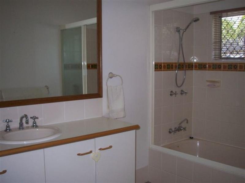 16 Barcoo Close, Bentley Park QLD 4869