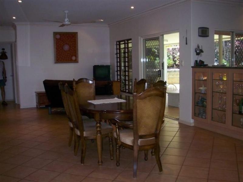 16 Barcoo Close, Bentley Park QLD 4869