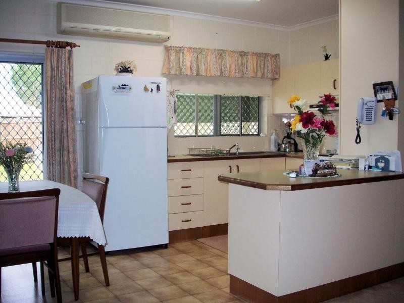 24 Banksia Street, Mooroobool QLD 4870