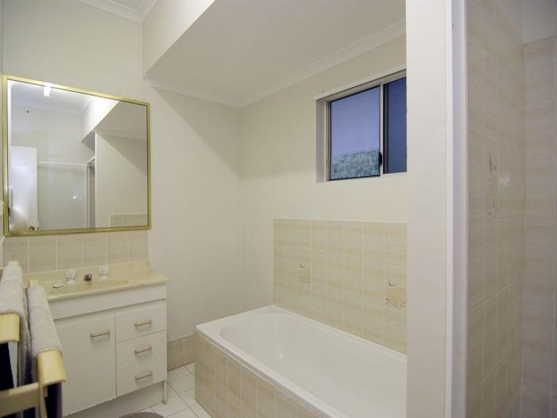 9 Sandpiper Court, Bayview Heights QLD 4868