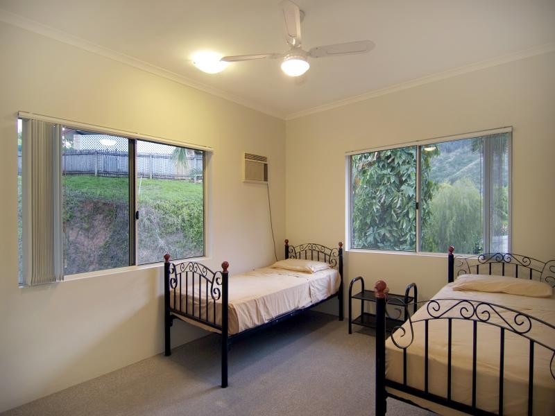 9 Sandpiper Court, Bayview Heights QLD 4868