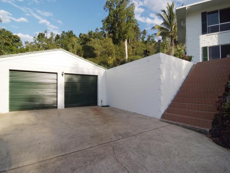 9 Sandpiper Court, Bayview Heights QLD 4868