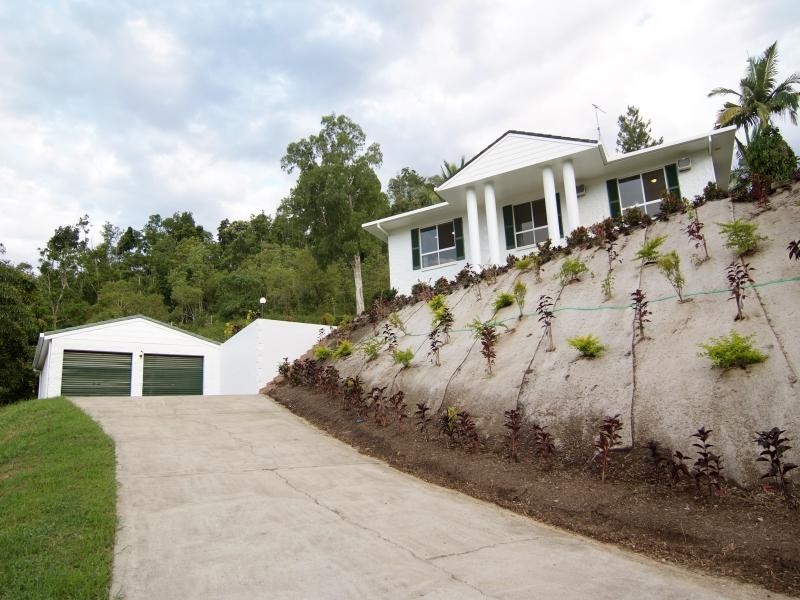 9 Sandpiper Court, Bayview Heights QLD 4868